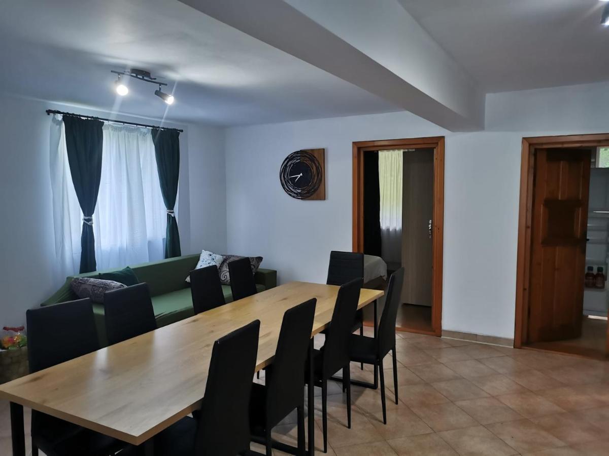 Отель Casa Noastra Оршова Экстерьер фото