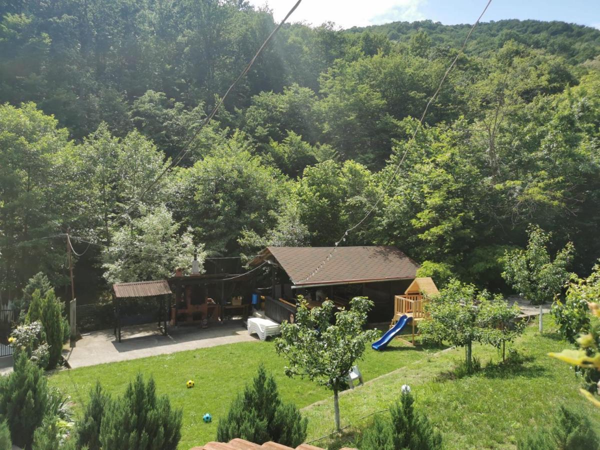 Отель Casa Noastra Оршова Экстерьер фото